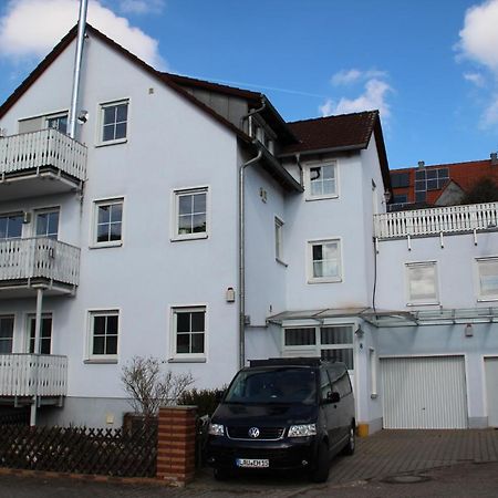Ferienwohnung Mit 4 Schlafzimmer Fuer 2 Bis 9 Gaeste----Apartment With 4 Bedrooms For 2 To 9 Guests Нюрнберг Экстерьер фото